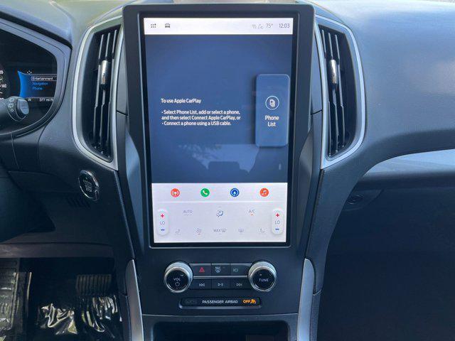 Photo of 2024 Agate Black Metallic Ford Edge