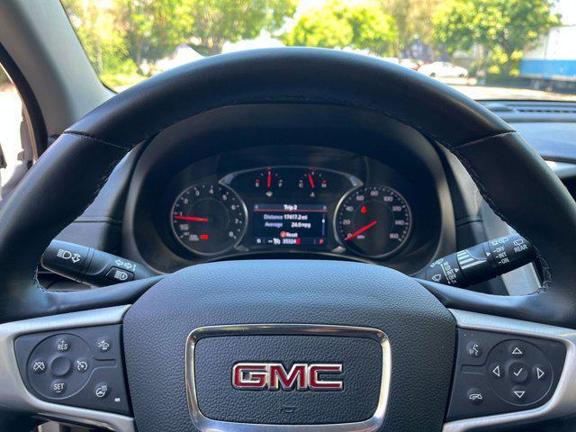 Photo of 2024 Summit White GMC Terrain