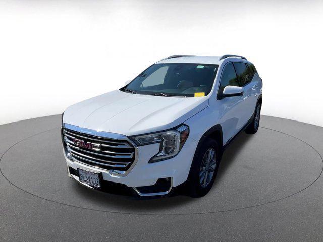 Photo of 2024 Summit White GMC Terrain