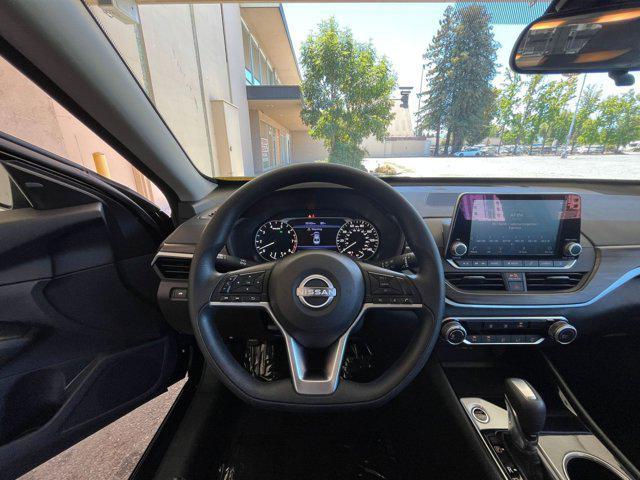 Photo of 2024 Super Black Nissan Altima