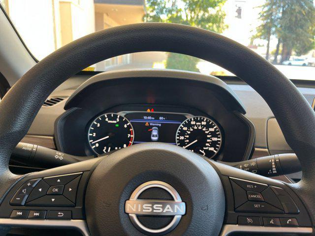 Photo of 2024 Super Black Nissan Altima