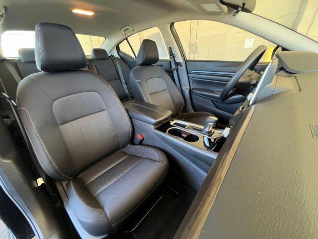 Photo of 2024 Super Black Nissan Altima