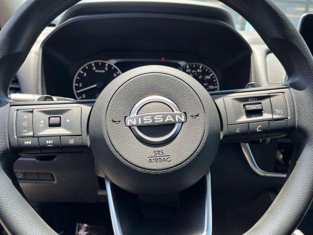 Photo of 2024 Super Black Nissan Rogue