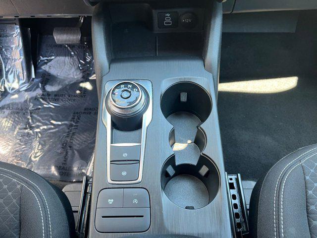 Photo of 2024 Carbonized Gray Metallic Ford Escape