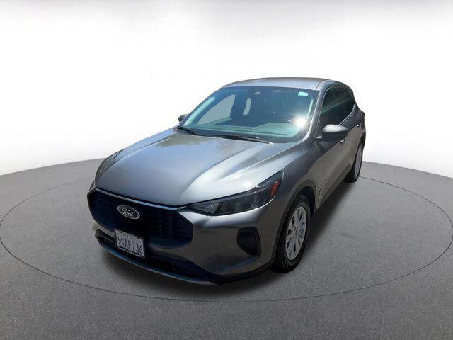 Photo of 2024 Carbonized Gray Metallic Ford Escape