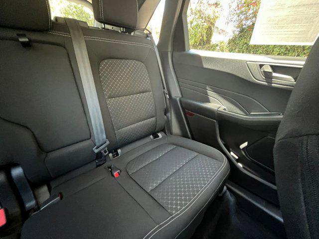 Photo of 2024 Carbonized Gray Metallic Ford Escape