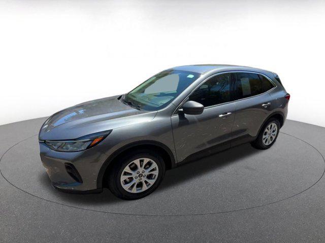 Photo of 2024 Carbonized Gray Metallic Ford Escape