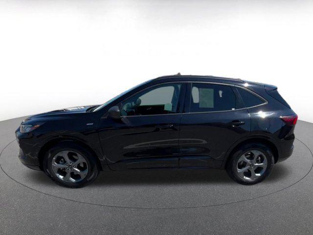Photo of 2024 Agate Black Metallic Ford Escape