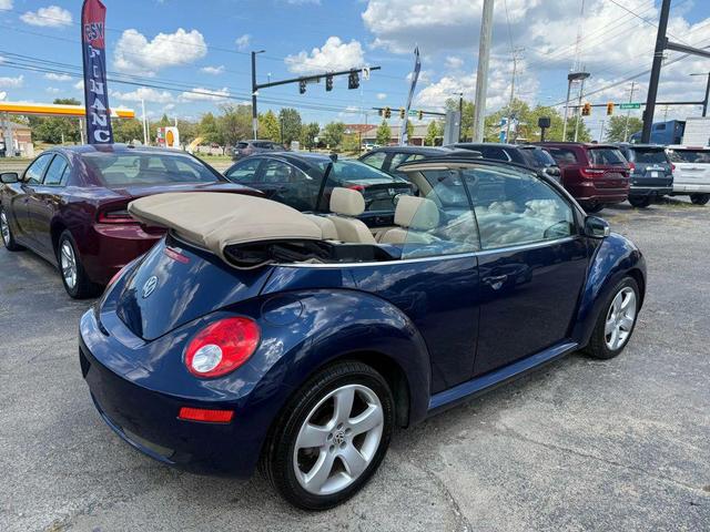 Photo of 2006 Blue Volkswagen New Beetle