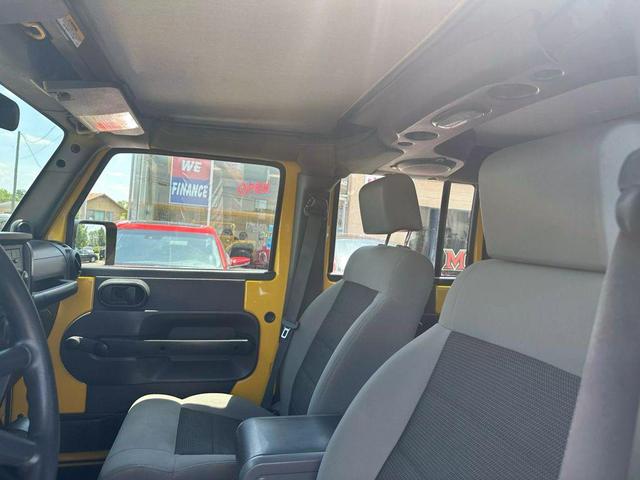 Photo of 2008 Yellow Jeep Wrangler