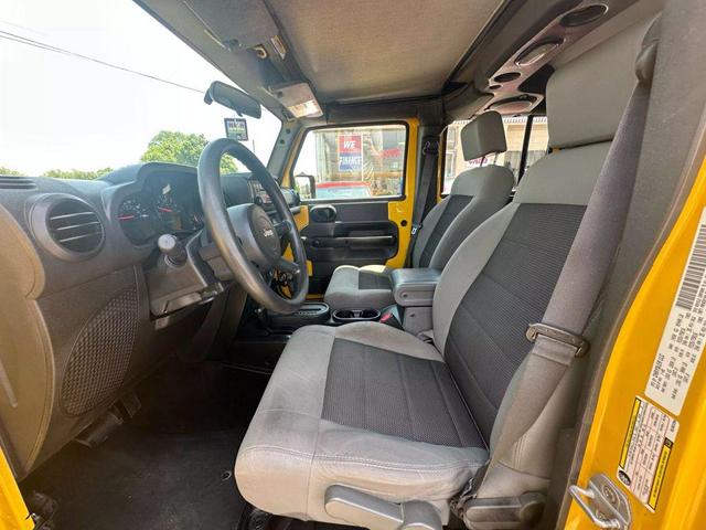 Photo of 2008 Yellow Jeep Wrangler