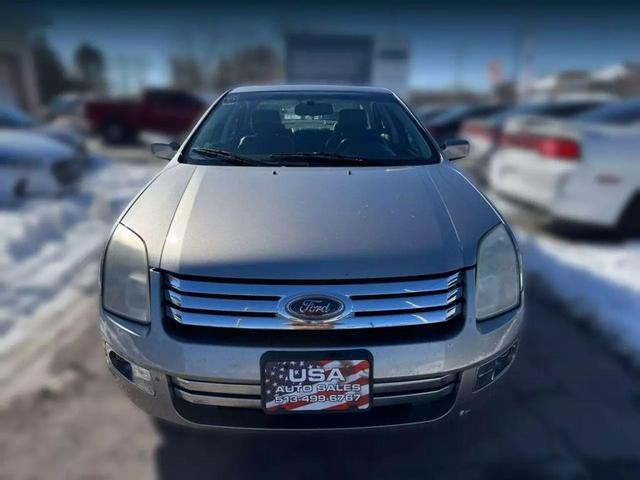 Photo of 2008 Silver Ford Fusion