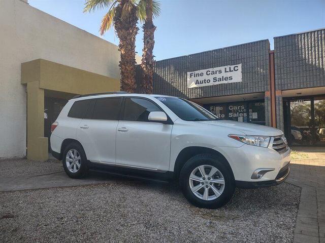 Photo of 2013 Blizzard Pearl Toyota Highlander