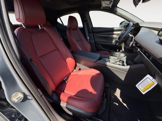 Photo of 2025 Polymetal Gray Metallic Mazda Mazda3