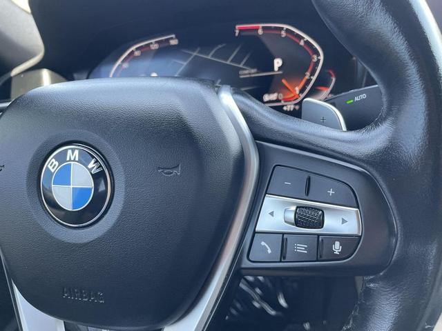 Photo of 2019 Mediterranean Blue Metallic BMW 330