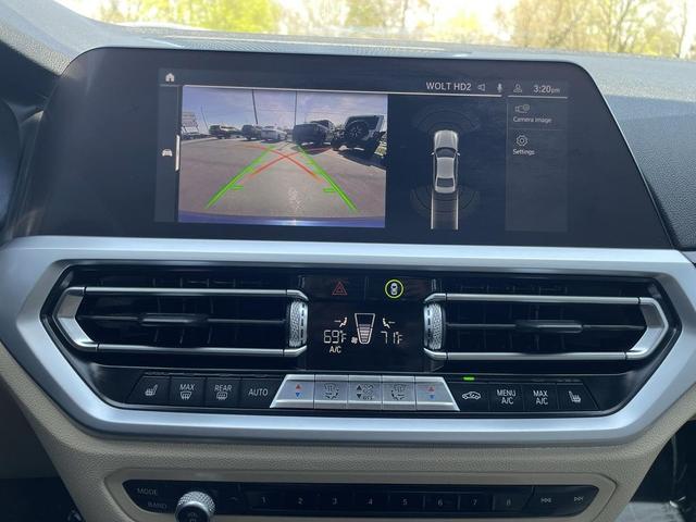 Photo of 2019 Mediterranean Blue Metallic BMW 330
