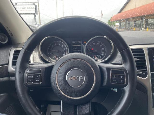 Photo of 2012 Deep Cherry Red Crystal Pearlcoat Jeep Grand Cherokee