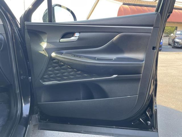Photo of 2023 Twilight Black Hyundai SANTA FE