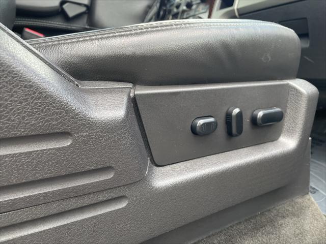 Photo of 2012 Tuxedo Black Metallic Ford F-150