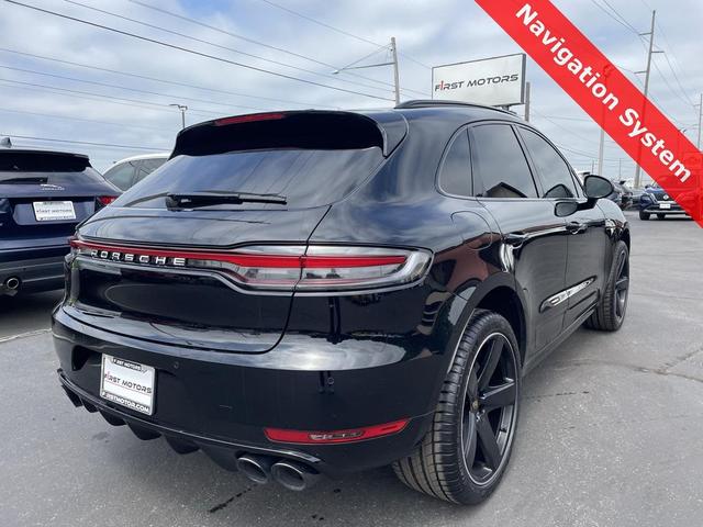 Photo of 2019 Black Porsche Macan