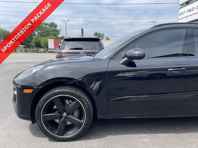 Photo of 2019 Black Porsche Macan