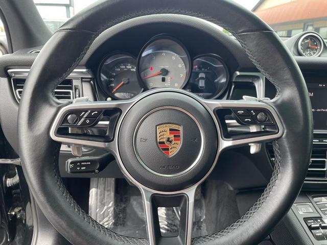 Photo of 2019 Black Porsche Macan