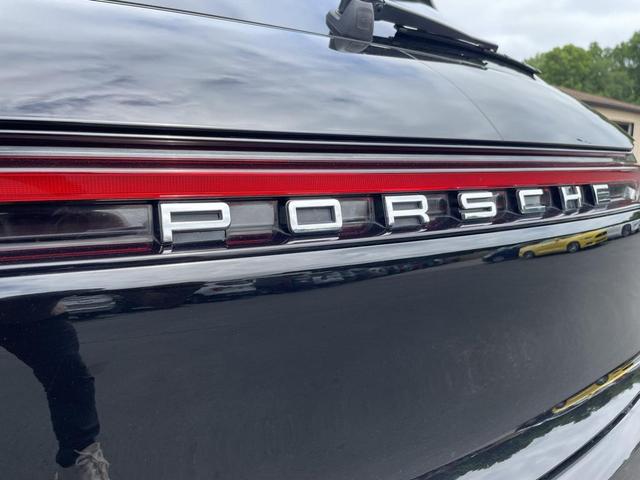 Photo of 2019 Black Porsche Macan