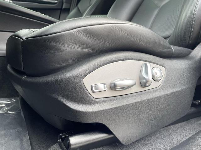 Photo of 2019 Black Porsche Macan