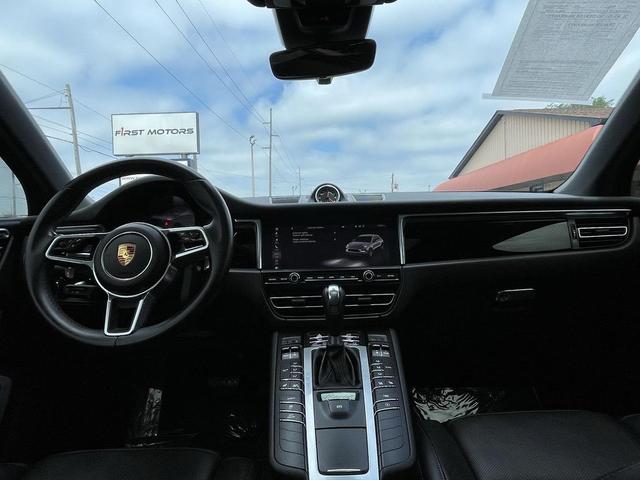 Photo of 2019 Black Porsche Macan