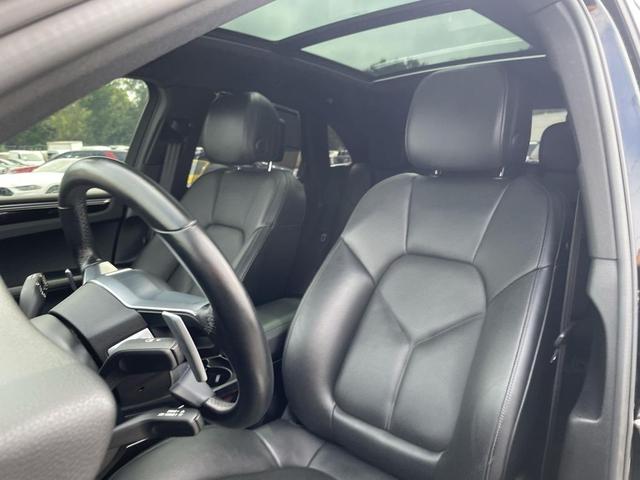 Photo of 2019 Black Porsche Macan