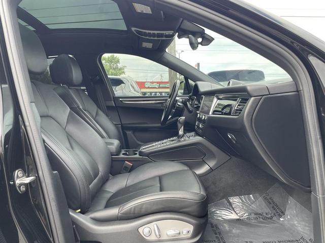 Photo of 2019 Black Porsche Macan