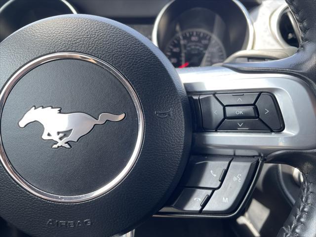 Photo of 2022 Oxford White Ford Mustang