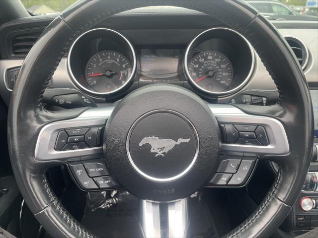 Photo of 2022 Oxford White Ford Mustang