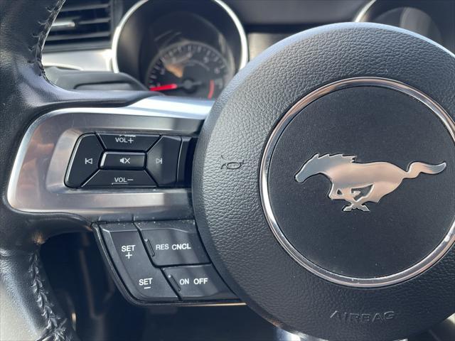 Photo of 2022 Oxford White Ford Mustang