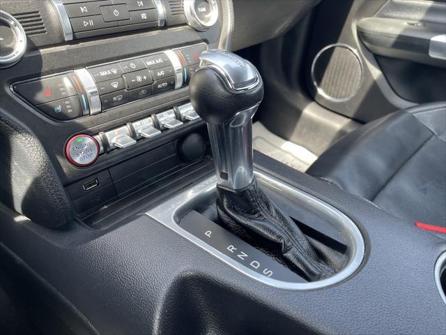 Photo of 2022 Oxford White Ford Mustang