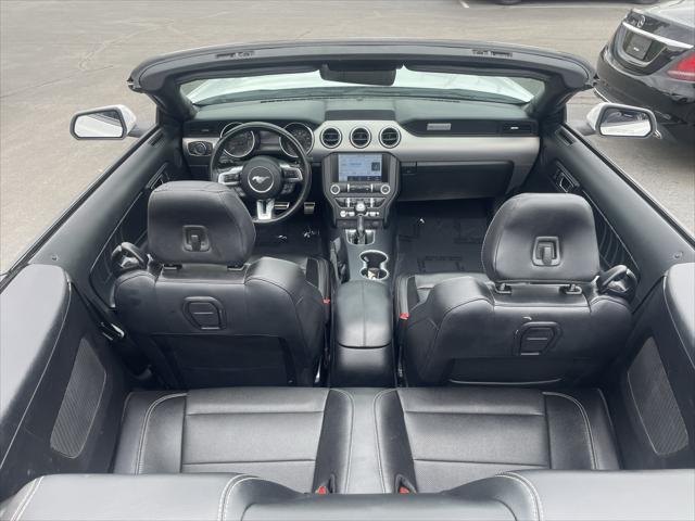 Photo of 2022 Oxford White Ford Mustang