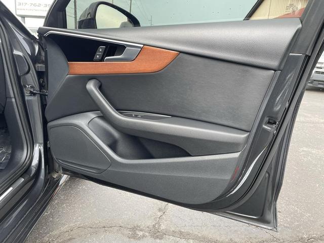 Photo of 2021 Gray Audi A4
