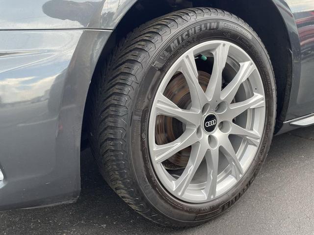 Photo of 2021 Gray Audi A4