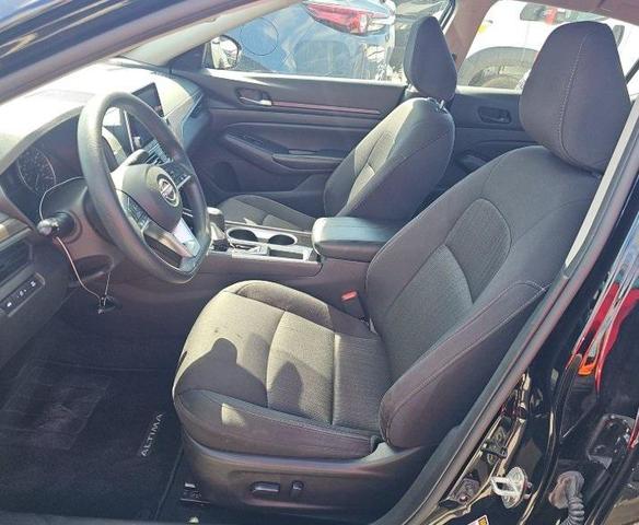 Photo of 2024 Super Black Nissan Altima