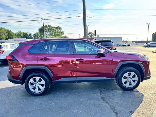 Photo of 2022 Red Toyota RAV4