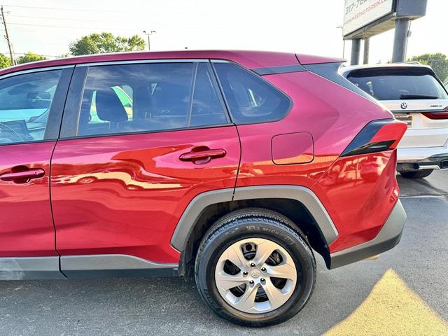 Photo of 2022 Red Toyota RAV4