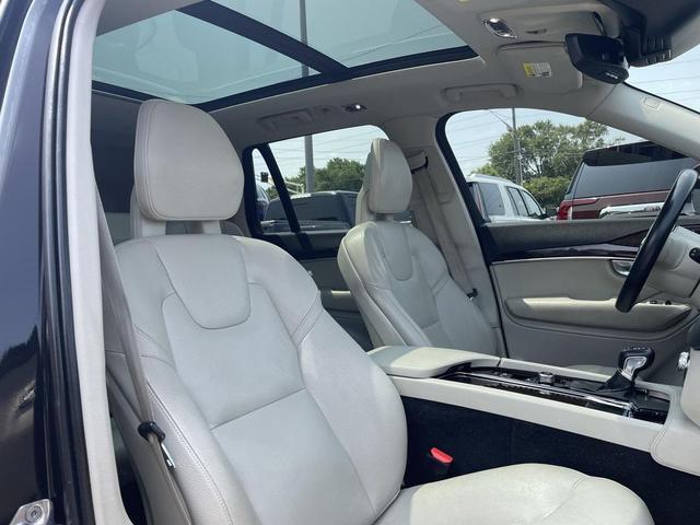 Photo of 2018 Onyx Black Metallic Volvo XC90
