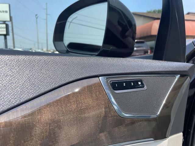 Photo of 2018 Onyx Black Metallic Volvo XC90