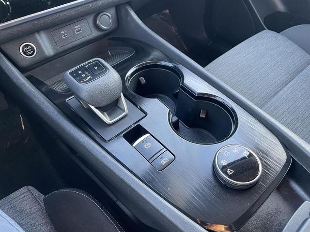 Photo of 2021 Caspian Blue Metallic Nissan Rogue