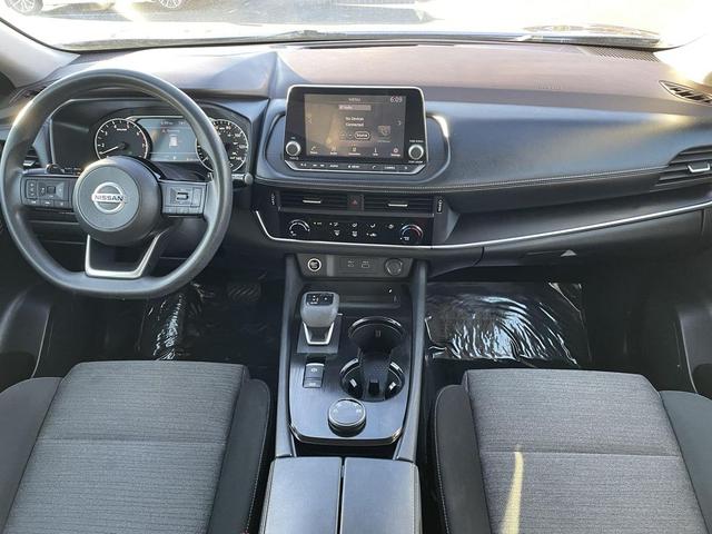 Photo of 2021 Caspian Blue Metallic Nissan Rogue