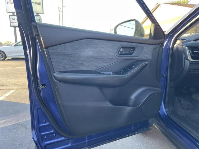 Photo of 2021 Caspian Blue Metallic Nissan Rogue