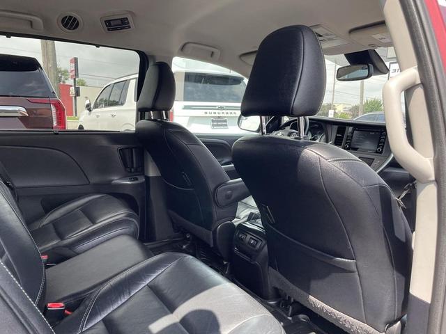 Photo of 2019 Salsa Red Pearl Toyota Sienna