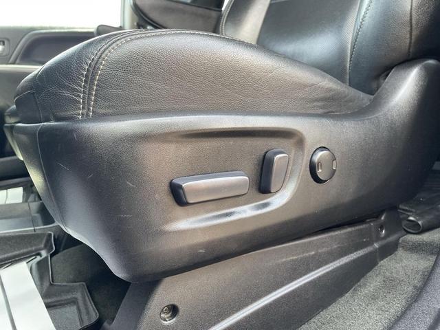 Photo of 2019 Salsa Red Pearl Toyota Sienna