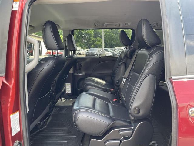 Photo of 2019 Salsa Red Pearl Toyota Sienna