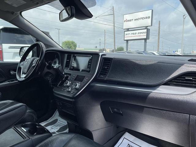 Photo of 2019 Salsa Red Pearl Toyota Sienna